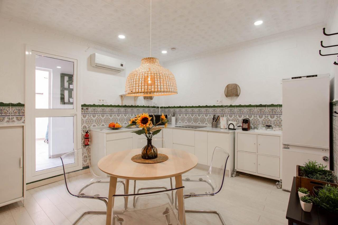 Lovely Home With Sunny Patio Near The Beach Valencia Buitenkant foto