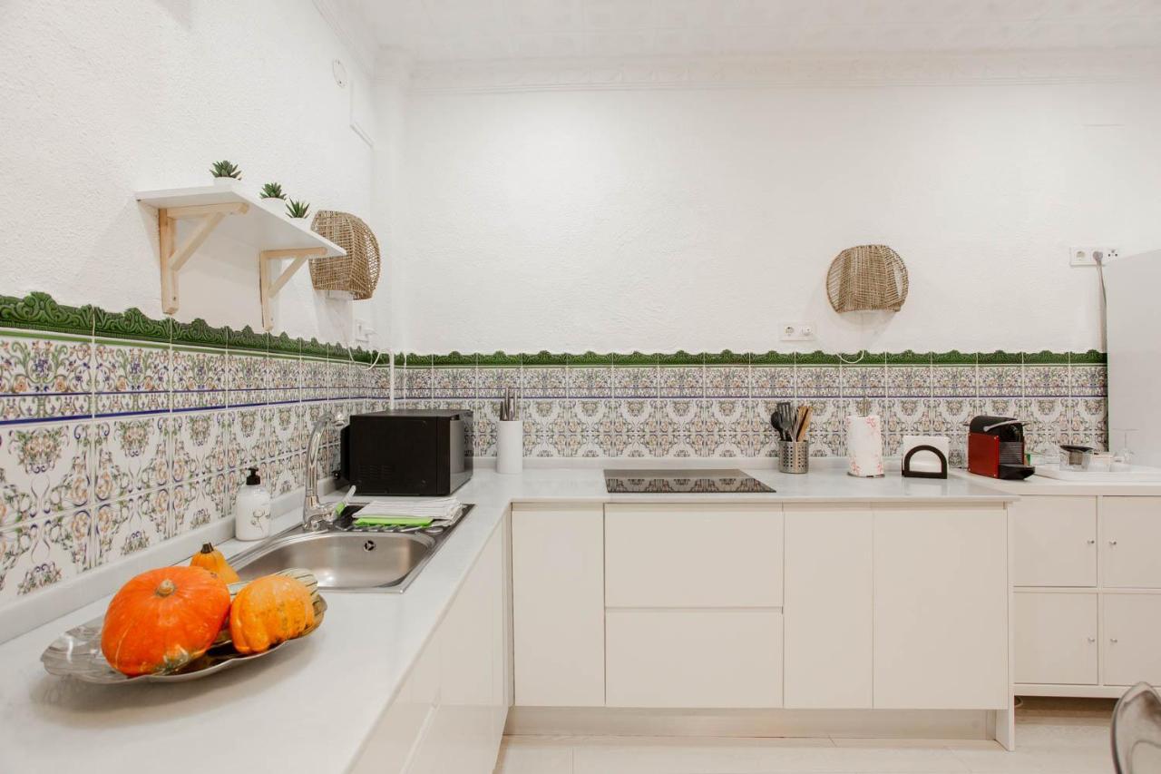 Lovely Home With Sunny Patio Near The Beach Valencia Buitenkant foto