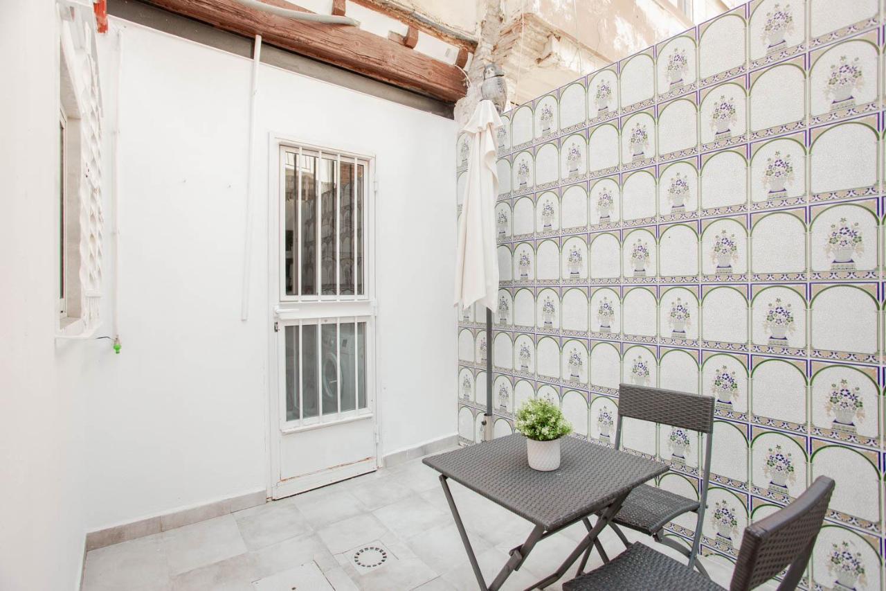 Lovely Home With Sunny Patio Near The Beach Valencia Buitenkant foto